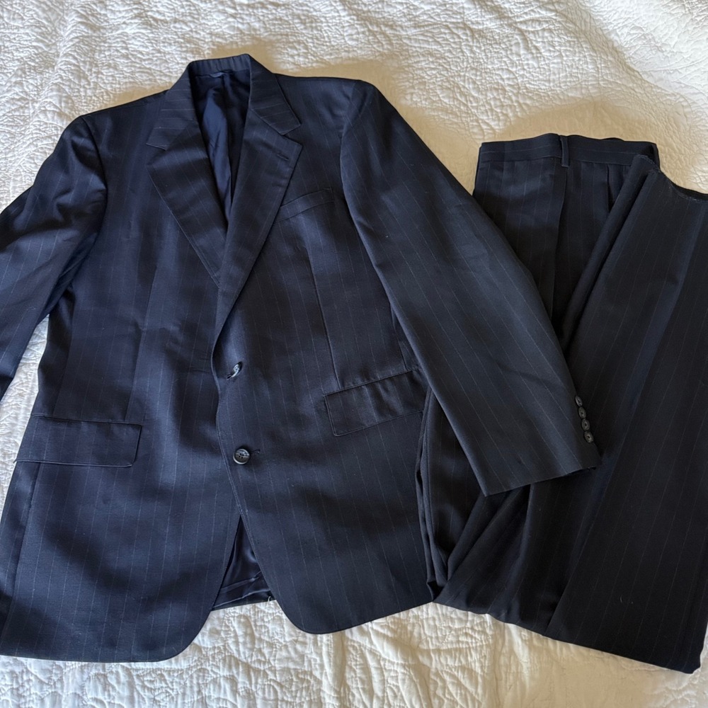 Vintage Cheshire Clothes Men's Navy Pinstripe 2 Piece Suit Pleated Unhemmed